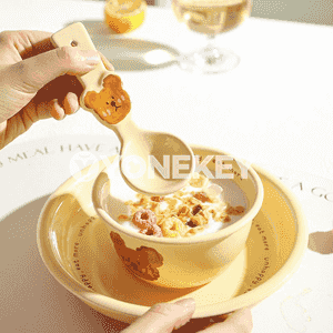 Öýleriňizde nahar iýmek üçin çemçeler