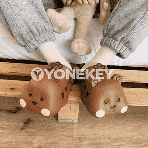 Täsin şekilli zenanlaryň öňi ýapyk şypbyklary