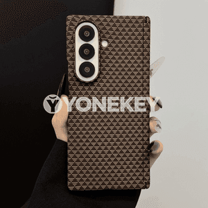 Samsung Z Fold7 modelli telefonlar üçin ajaýyp dizaýnly owadan çehollar.