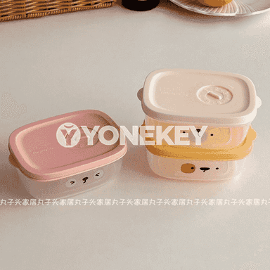 Aşhanada ulanmak üçin plastiki gap