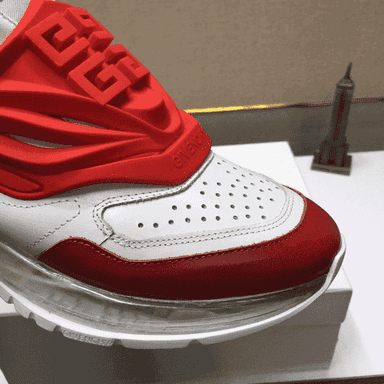 GIVENCHY brendli erkekler üçin krasowka. 