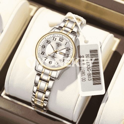 Zenanlar üçin awtomatiki goşar sagat.