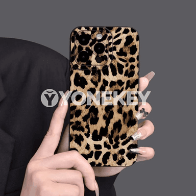 Apple  modelli telefonlar üçin özboluşly dizaýnly owadan çehollar.