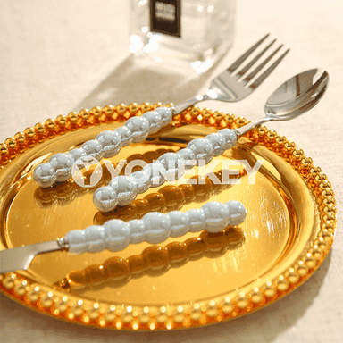 Owadan dizaýnly çemçe toplumy