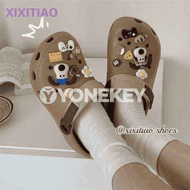 Zenanlara niýetlenen arkasy açyk şypbyklar