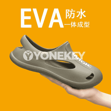 Oglanlar üçin täze dizaýnda aýakgap 