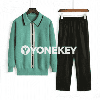 Zenanlar üçin komplekt switer+balak 