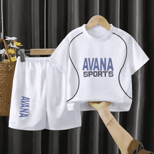 Oglanjyklar üçin futbolka +şortik.