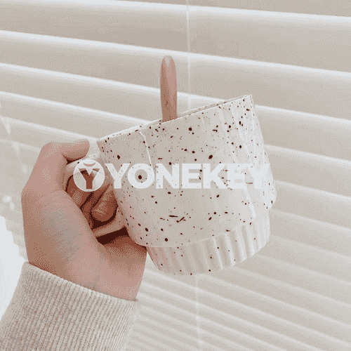 Aşhanalarda we öýlerde ulanylýan bokallar