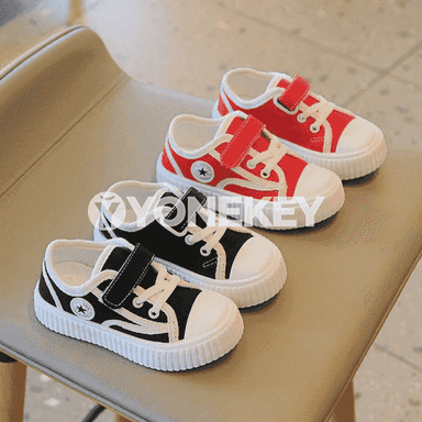 Çagalar üçin “Velcro” kanwa aýakgaplary