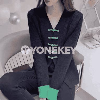 Gyzlar üçin trikotaž žemir.