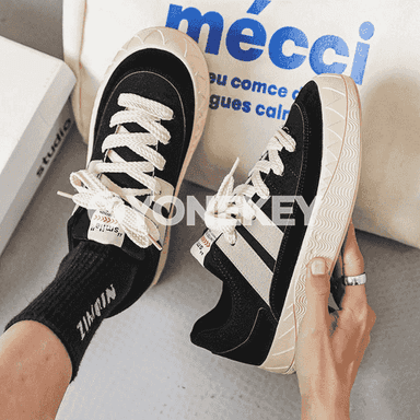Erkekler üçin niýetlenen sport aýakgap
