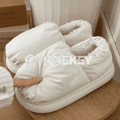 Erkekler üçin öňi ýapyk şypbyk