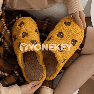 Gyzlar üçin öý aýakgaplar.