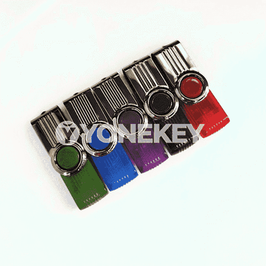 USB metal fleşka.
