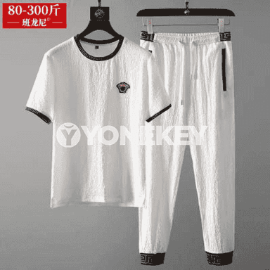 Erkekler üçin komplekt futbolka+forma