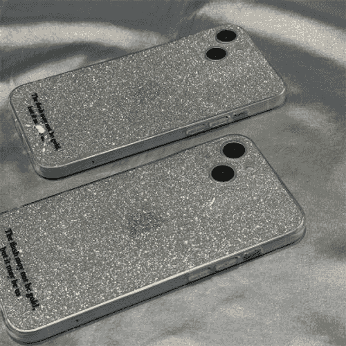 iPhone modelli telefonlar üçin niýetlenen çehol.