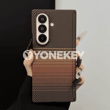 Samsung Z Fold7 modelli telefonlar üçin ajaýyp dizaýnly owadan çehollar.