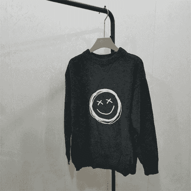 Oglanlar üçin niýetlenen moda switer.