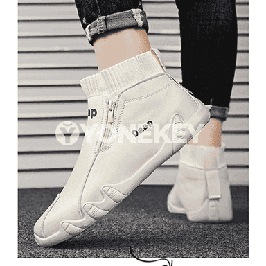 Erkekler üçin niýetlenen aýagyňyza rahat moda aýakgaplar.