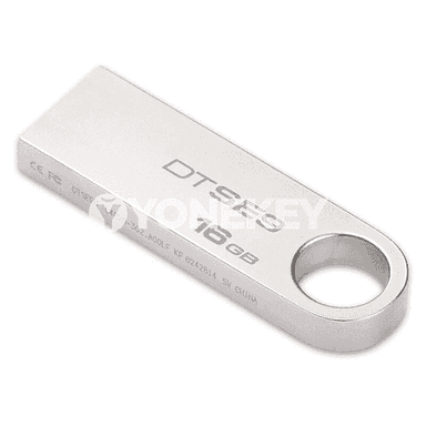 USB metal fleşka.