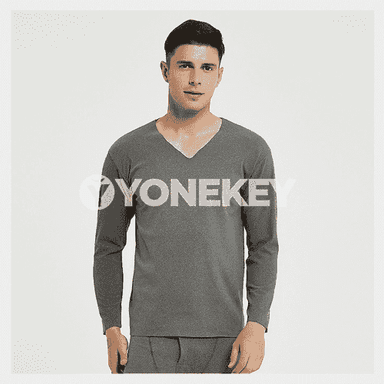 Erkekler üçin niýetlenilen köýnek.