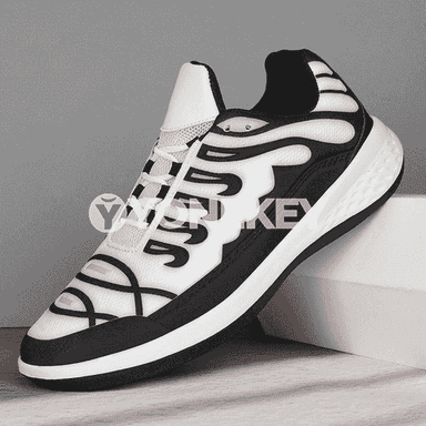  Erkekler üçin niýetlenen moda sport aýakgaplary.