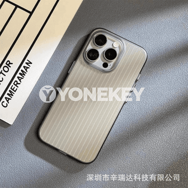 iPhone modelli telefonlar üçin ajaýyp dizaýnly çehollar.
