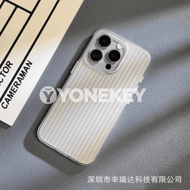 iPhone modelli telefonlar üçin ajaýyp dizaýnly çehollar.