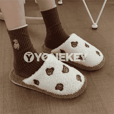Gyzlar üçin öý aýakgaplar.
