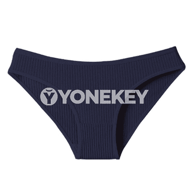 Gyzlar üçin niýetlenilen owadan görnüşli içki eşikler.
