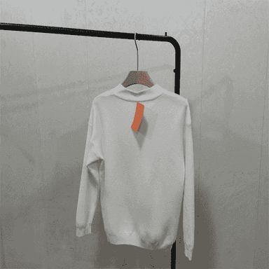 Erkekler üçin switer.