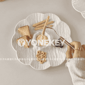 Täze dizaýnda owadan tarelka 