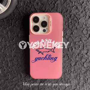 iPhone modelli telefonlar üçin ajaýyp dizaýnly çehollar.
