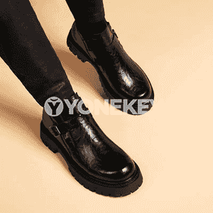Erkekler üçin niýetlenen aýagyňyza rahat moda aýakgaplary.