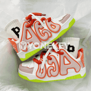 Aýallar üçin krasowka.
