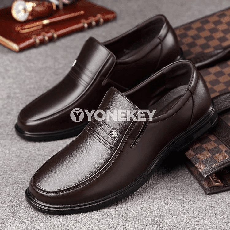 Erkekler üçin klassik deri köwüşler, slip-on mokasin