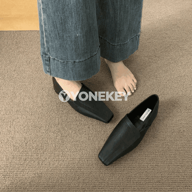 Ýaz-güýz üçin retro inçe burunly pes ökçeli aýal köwüşleri