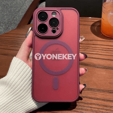 iPhone üçin mat, şokdan goraýan magnitli örtük
