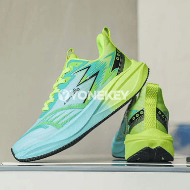 Erkekler üçin ýeňil dem alýan sport krossowkalar, 36-45 ölçeg