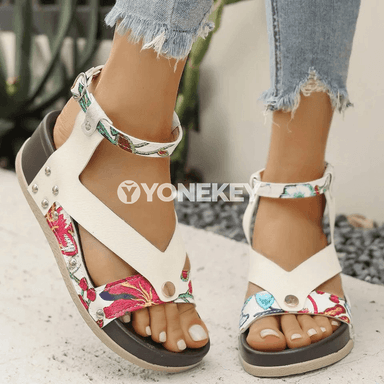 Aýal-gyzlar üçin retro sandallar, moda we rahat dizaýn
