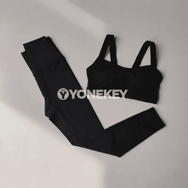 Aýallar üçin tikinsiz sport toplumy, ýokarky we leggins