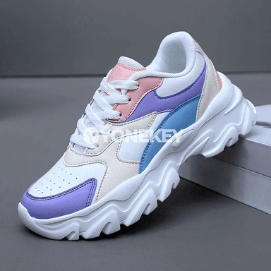 Aýallar üçin moda sport köwüşleri, ýeňil we rahat