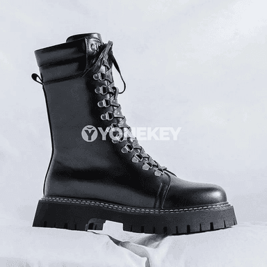 Erkekler üçin deri ýokary boýun ly boots, gara, klassiki