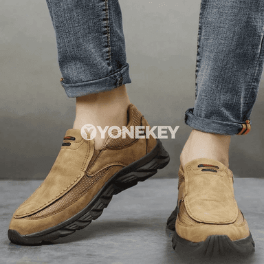 Erkekler üçin ýeňil, dem alýan slip-on gündelik krossowkalar