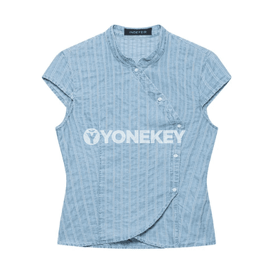 Zenanlar üçin zolakly ýazky rahat köýnek-bluza