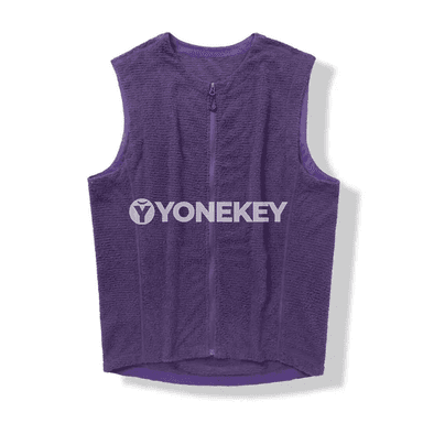 Erkekler üçin ýeňil ýyly fleece ilikli ýeňsiz jilet