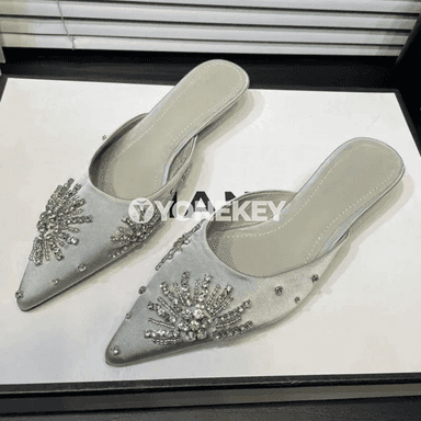 Zenanlar üçin bezegli kristally rahat slingback sandal