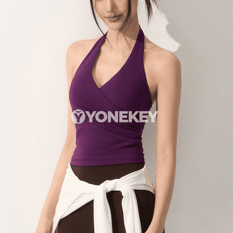 Aýal-gyzlar üçin ykjam yoga bra: dem alýan, ýeňil, amatly fitnes modeli