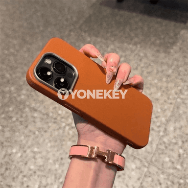 iPhone 11–16 Pro Max üçin deri görnüşli şokdan goragly telefon gaby
